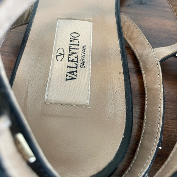 Valentino Rockstud Flat Flip Flop - Picture 7 of 10